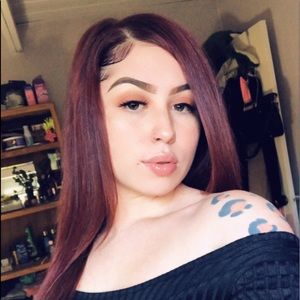 Meet your Posher, Mireya